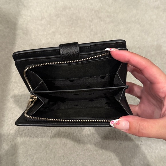 Kate Spade Wallet - Picture 3 of 4
